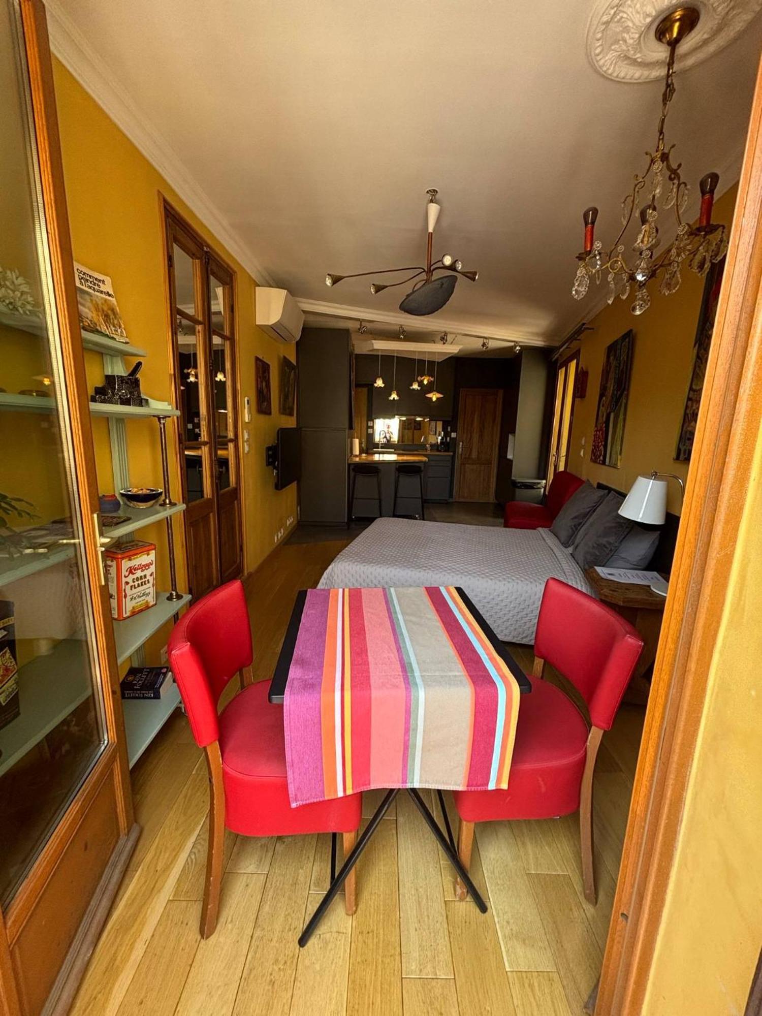 Lumieres A Appartement *